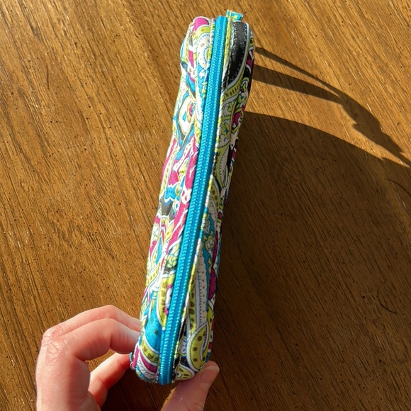 Vera Bradley silk paisley quilted clutch zipper pouch - Picture 3 of 5